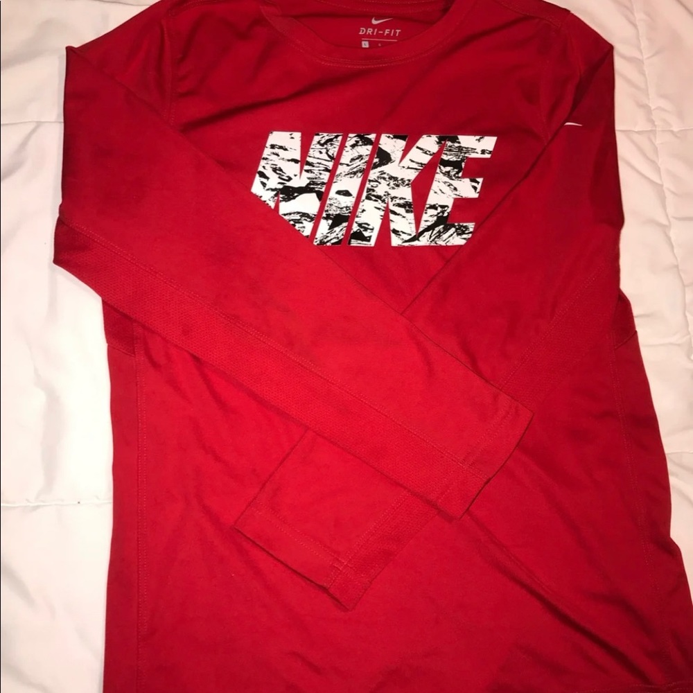 Nike long sleeve boys large